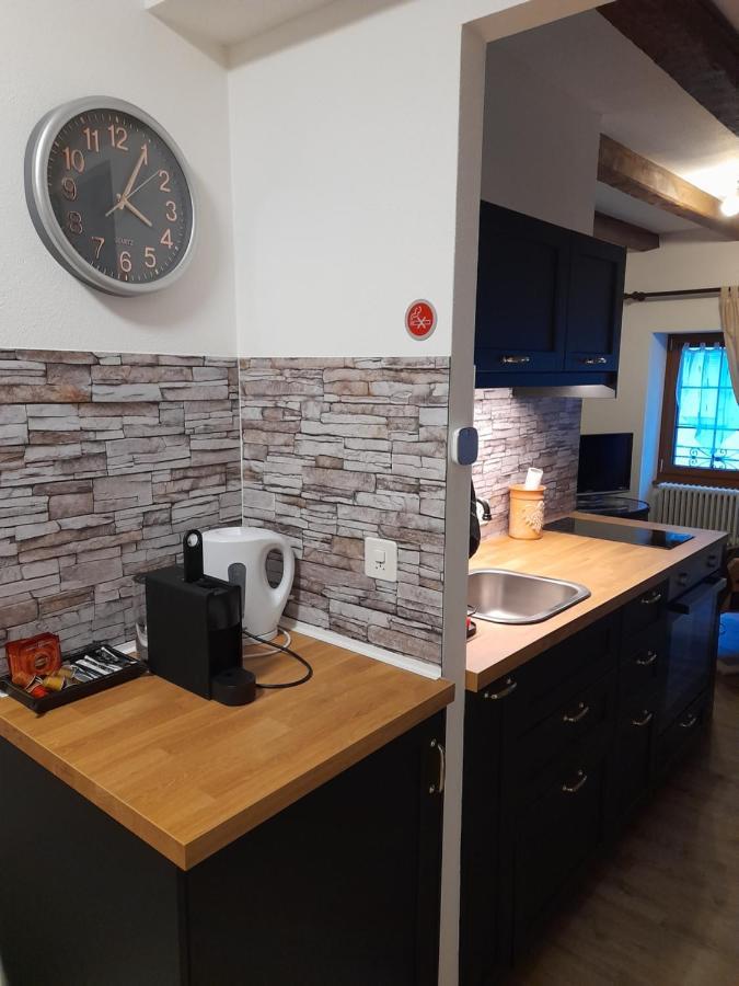 Studio Chez Un Vigneron Au Village Au 2Eme Etage Sans Ascenseur Вильнёв Экстерьер фото